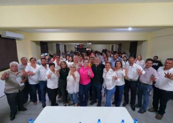 PARA CONSTRUIR EL SEGUNDO PISO DE LA TRANSFORMACIÓN Se suma a Carmen Lilia sindicato de maestros