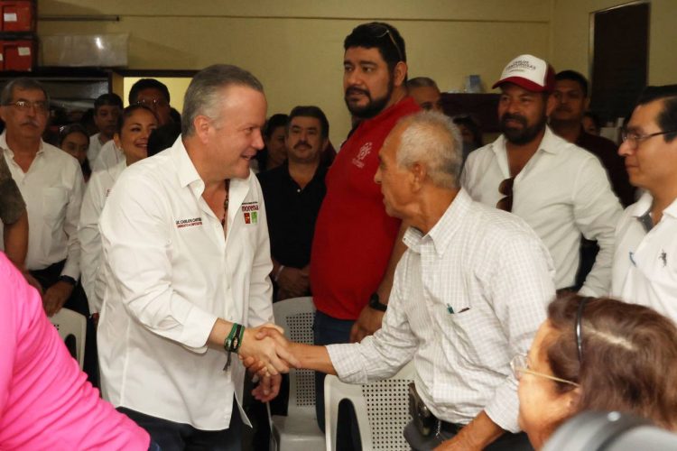 Docentes respaldan la garantía Canturosas