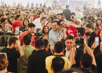 Máynez propone salario mínimo de 10 mil pesos