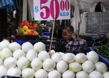 Inflación Mexicana Alcanza un 4.42%, Persiste por Encima de la Meta de Banxico