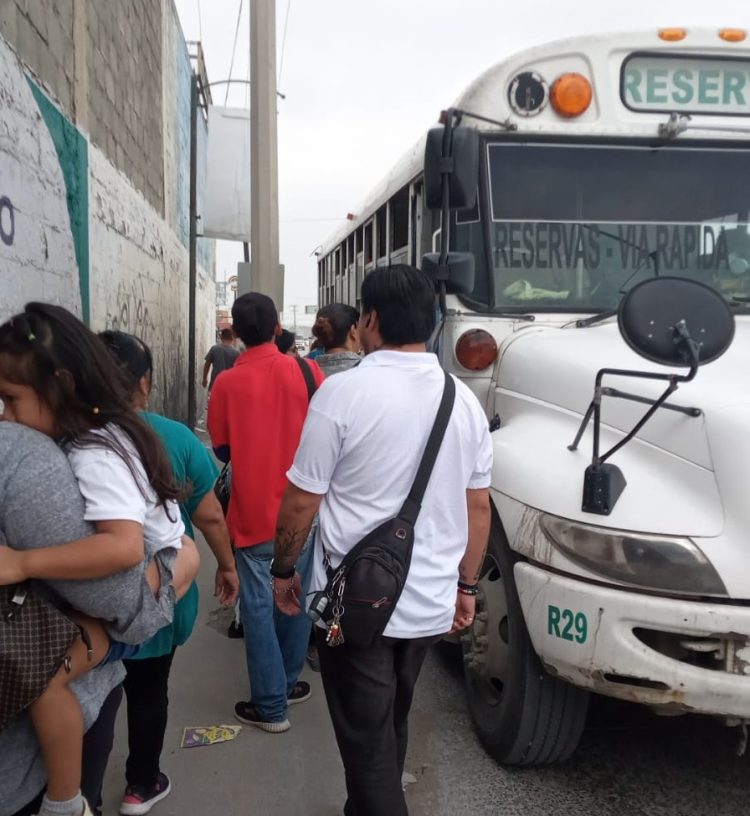 PASAJEROS VARADOS Camiones urbanos se descomponen en rutas