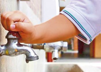 POR 3RA OLA DE CALOR Clases a distancia en las escuelas sin clima ni agua
