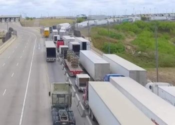 CONTINÚA EL PROBLEMA Retrasos de Aduana les generan pérdidas