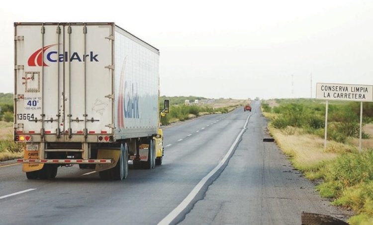 Crisis de personal en la frontera advierte el sector transportista