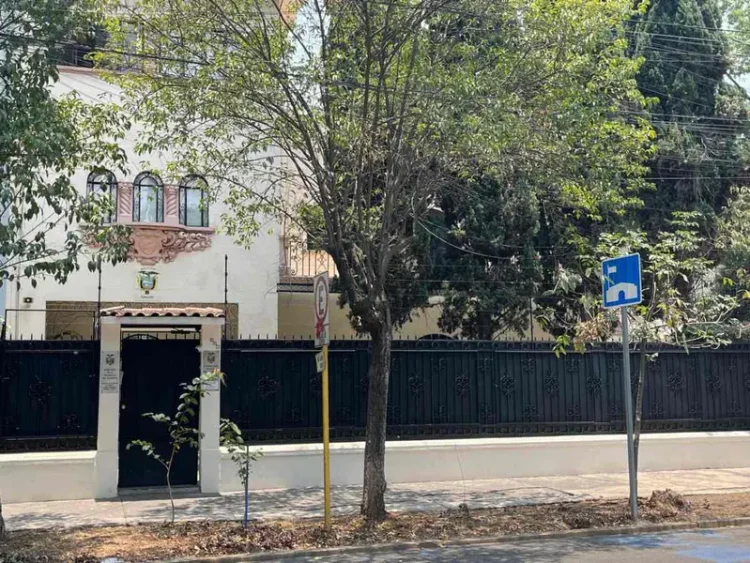 Embajada de Ecuador en México Cierra Oficialmente sus Puertas