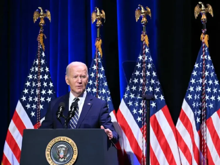 Biden llama a votantes afrodescendientes a combatir el ‘extremismo’ de Trump