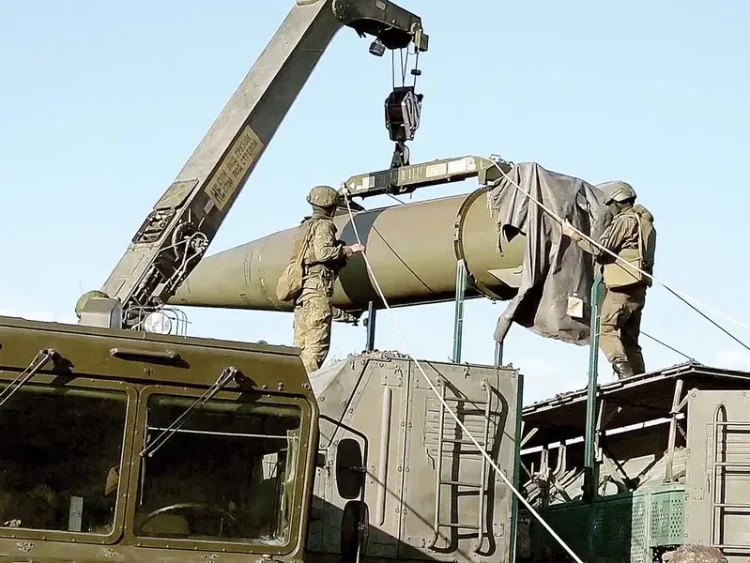 Rusia realiza ejercicio nuclear cerca de Ucrania