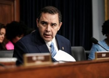 DEPARTAMENTO DE JUSTICIA Acusan a Henry Cuéllar por presunta corrupcion