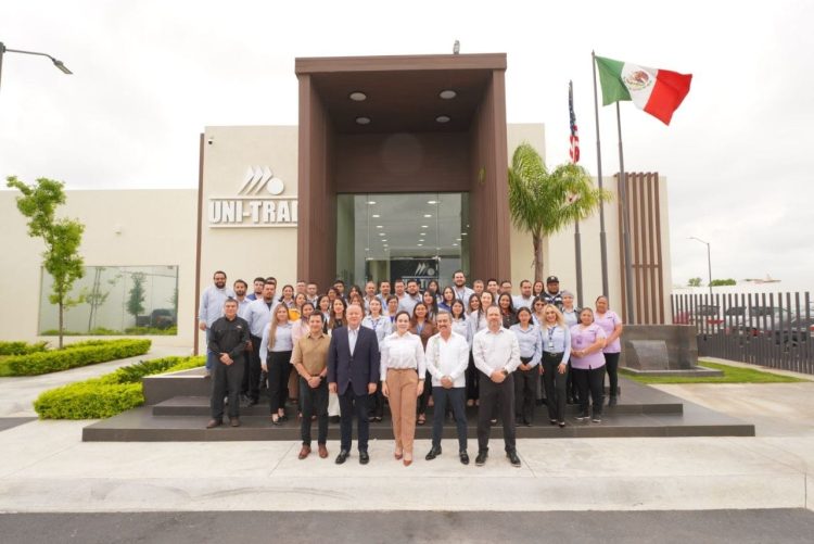 Respalda Grupo Uni-Trade a Carmen Lilia Canturosas