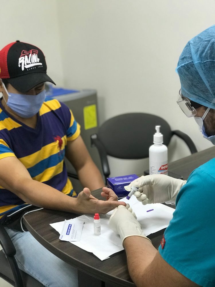 Trabaja Capasits en detección permanente de hepatitis tipo C