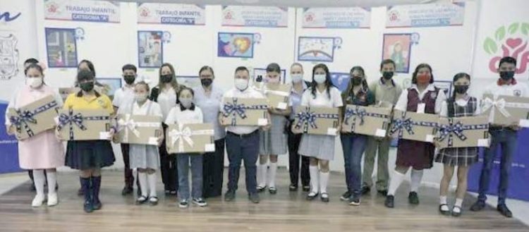 DERECHOS DE NIÑAS, NIÑOS Y ADOLESCENTES Invita DIF estatal a estudiantes participar en este concurso