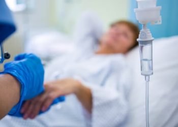 Cáncer y problemas cardiovasculares son principales causas de muerte