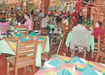 Esperan restauranteros un incremento en mayo