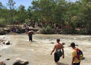 LLAMAN A CONNACIONALES No migrar ilegalmente hacia Estados Unidos