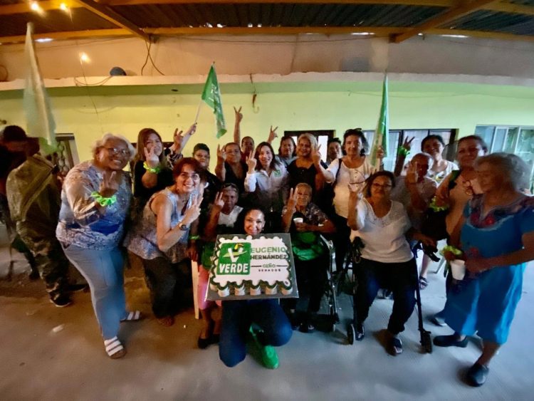 Colonos de Miguel Alemán respaldan a Geño para el senado