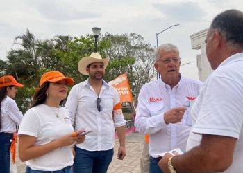 Andrea García mantiene cercanía y compromiso en Estación Manuel