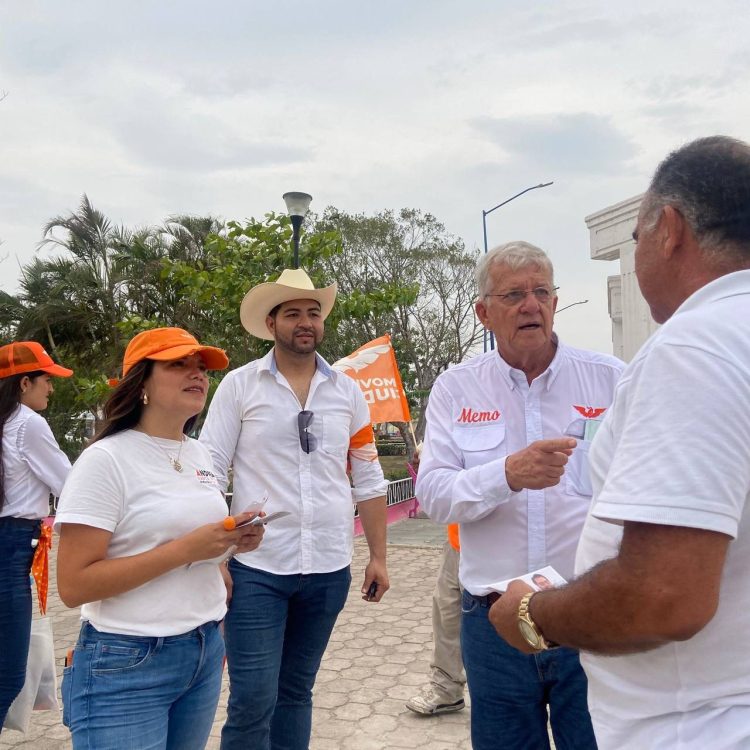 Andrea García mantiene cercanía y compromiso en Estación Manuel