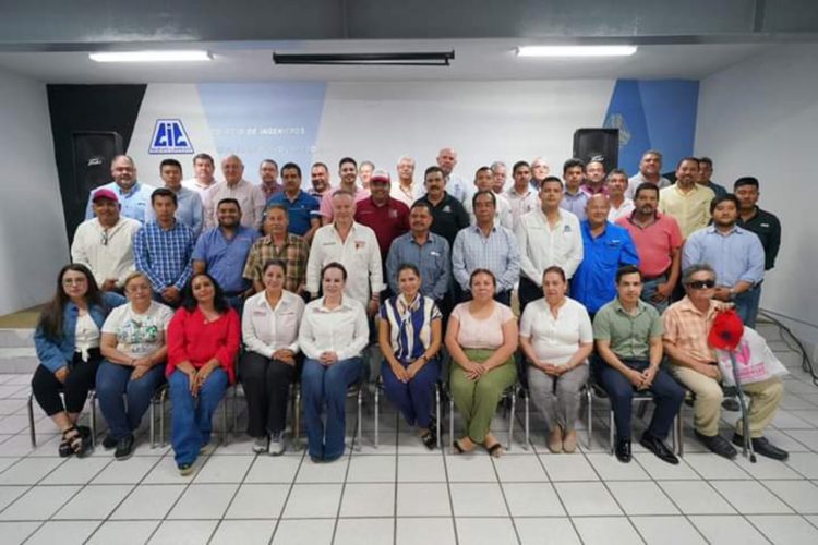 CARMEN LILIA CANTUROSAS, CANDIDATA A PRESIDENTA Refrendó compromiso con Colegio de Ingenieros Civiles