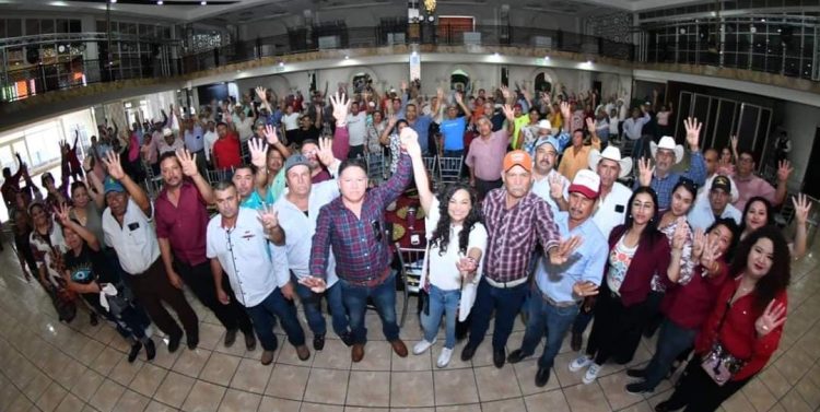 Olga Sosa recibe apoyo de la central campesina cardenista y líderes