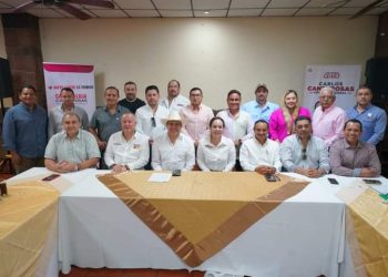 CARMEN LILIA CANTUROSAS VILLARREAL Fortalecerá acciones que impulsen al sector restaurantero