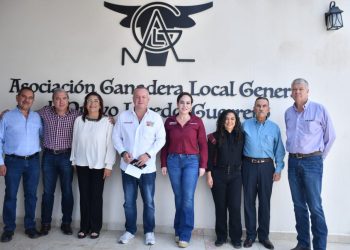 Olga Sosa impulsa actividad ganadera junto a Carmen Lilia y Carlos Canturosas