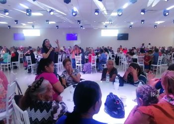 YAHLEEL ABDALA CARMONA Yahleel Abdala construirá casa del adulto mayor