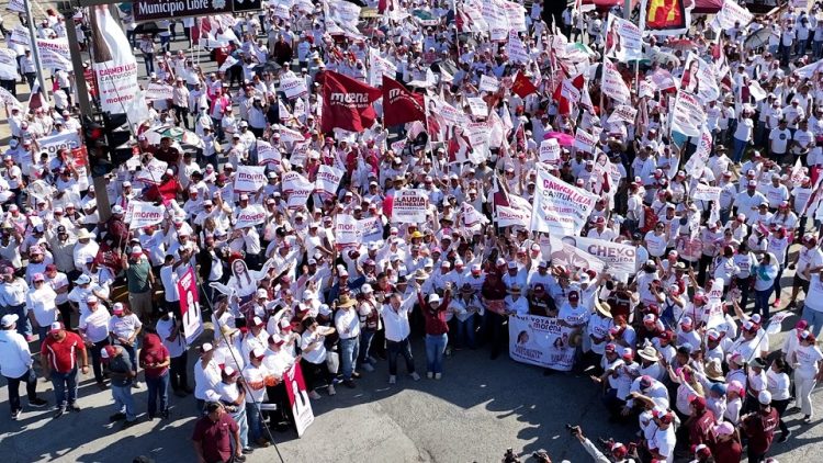 Respaldan miles de ciudadanos a Carmen Lilia en Mega Pegoteo