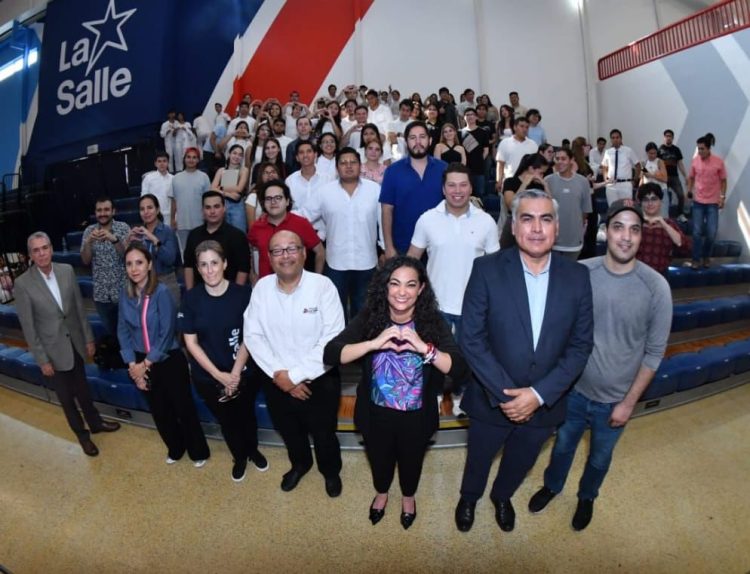 Olga Sosa participa en Foro en la Universidad La Salle Victoria