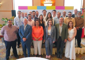 CARMEN LILIA CANTUROSAS VILLARREAL Consolida compromiso en Foro ‘Diálogo por un mejor Nuevo Laredo’