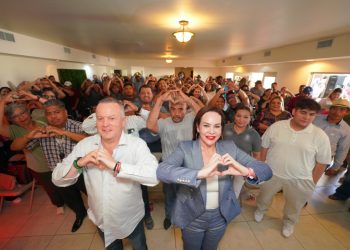 CARMEN LILIA CANTUROSAS VILLARREAL Refrenda compromiso con sindicato de Comapa