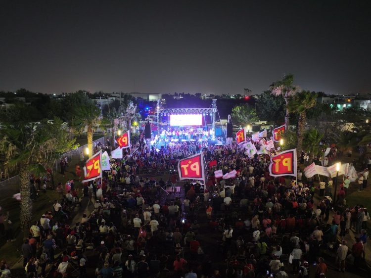 RESPALDAN VECINOS DEL DISTRITO II A CARMEN LILIA