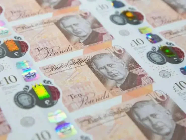 Reino Unido lanza billetes con el rostro del Rey Carlos III