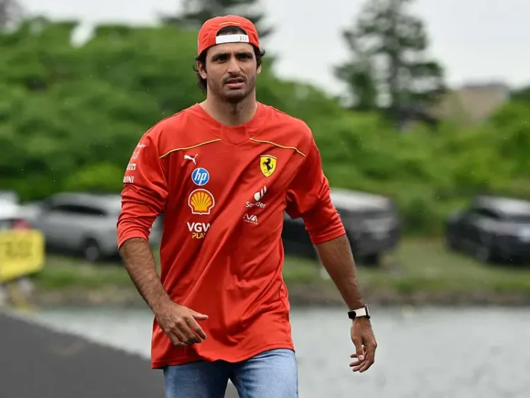 Carlos Sainz toma con humor los rumores sobre su posible fichaje por Williams