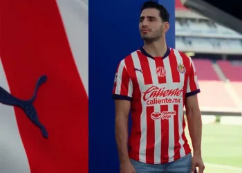 Chivas presenta su nuevo jersey de local para el Apertura 2024