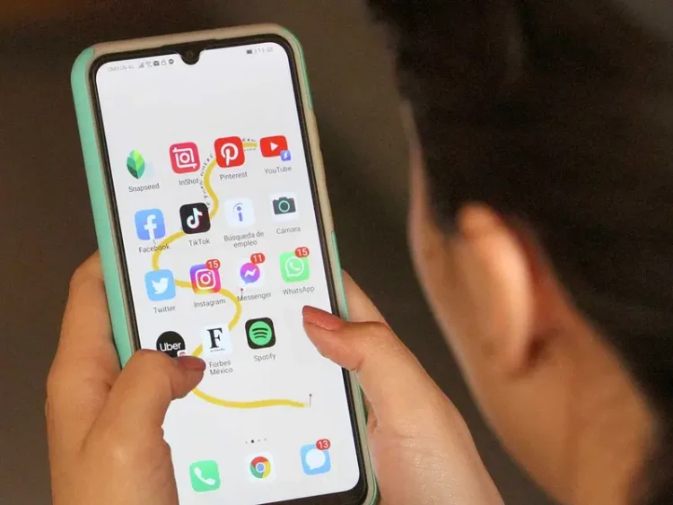 Mayor uso de telefonía celular a menores precios: Inegi-IFT