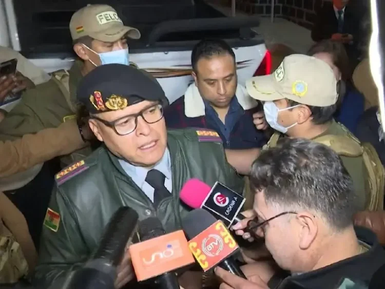 Crisis económica pone sospechas de autogolpe de Estado en Bolivia