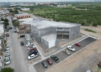 LLEVA UN 70% Avanza Construcción de infoteca al poniente