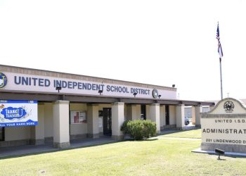 Continúa investigación de maestro que distribuyó pornografía infantil