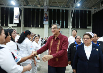 “ES LA PROFESIÓN MÁS HUMANISTA” Reconoce Américo labor del personal de enfermería
