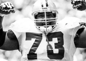 Larry Allen muere durante vacaciones en México a sus 52 años; leyenda de la NFL