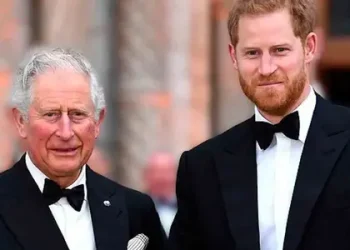 Harry Considera Reconciliarse con la Familia Real