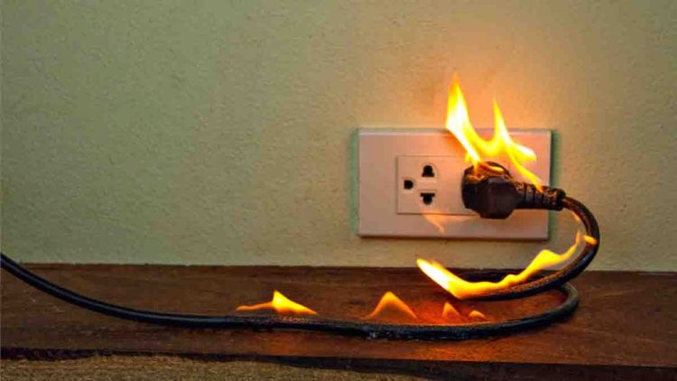 Sobrecarga de luz genera más “cortocircuitos” en el hogar