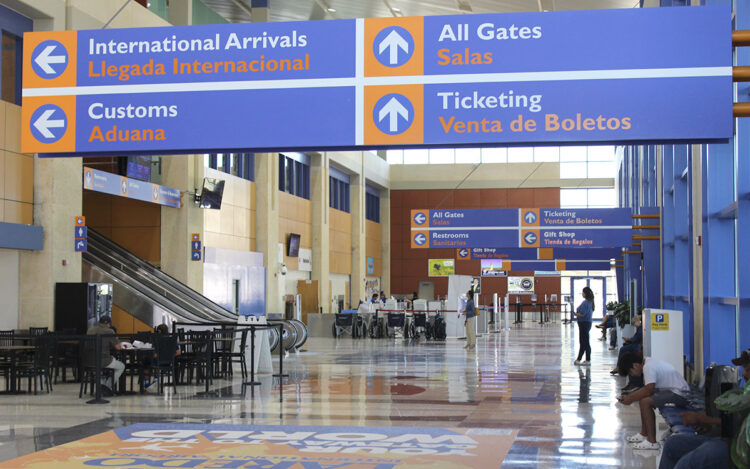 Aeropuerto de Laredo premia a su personal con vacaciones