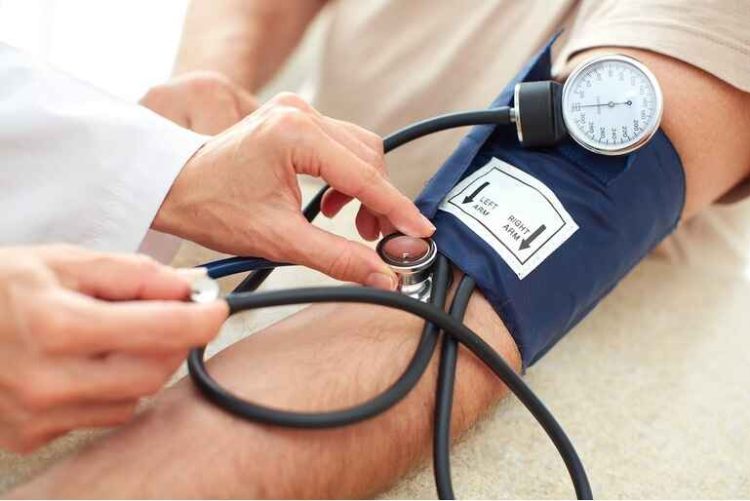 Controlar hipertensión arterial evitaría males cardiovasculares