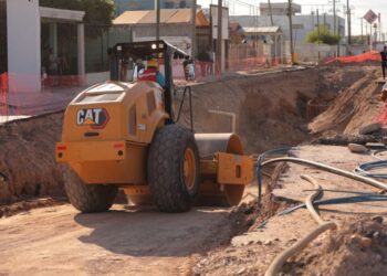 Avanza la construcción de colector pluvial y sanitario 15 de Septiembre