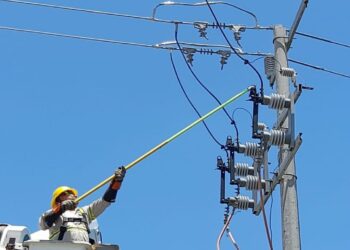 ADVIERTE CFE Usuarios rebasan su contrato de carga
