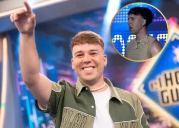 Quevedo Sorprende con Cambio Físico Tras Desaparecer en Redes Sociales