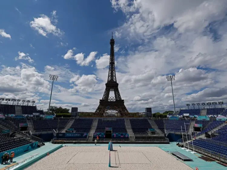 Conade miente: sí pidió hospedaje para París