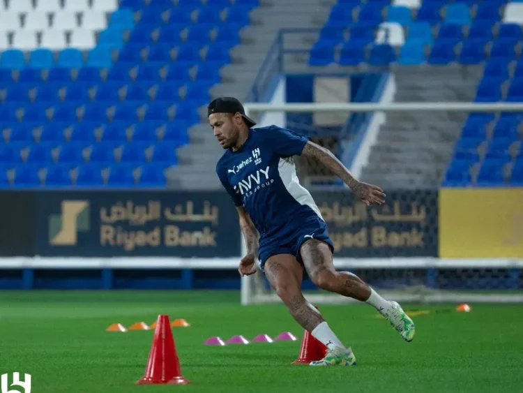 Después de casi un año fuera, Neymar regresa a la actividad