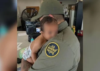 Localizan en Laredo a madre y su bebé; se extraviaron en Míchigan